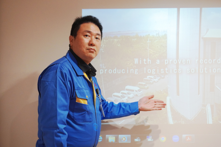 情報システム部 Y.H.