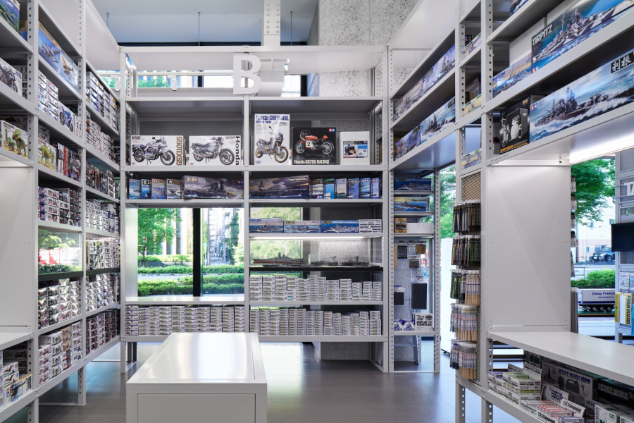 店舗向け特型中量ラック【TAMIYA PLAMODEL FACTORY様】