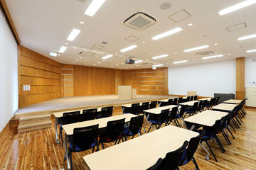 緑正館